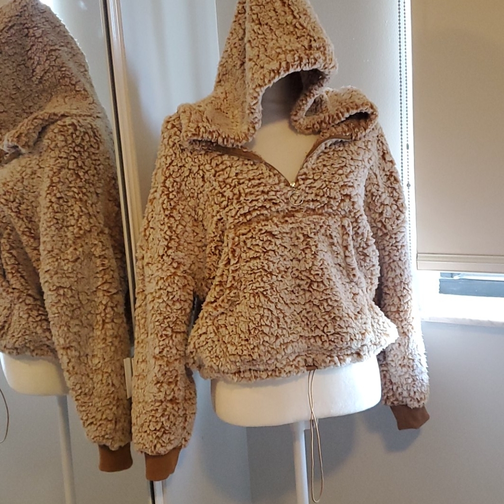 Sweater with hat super soft - Picture 1 of 11